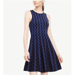 Ann Taylor Geo Jacquard Flare Sweater‎ Dress Size Small Knit Sleeveless